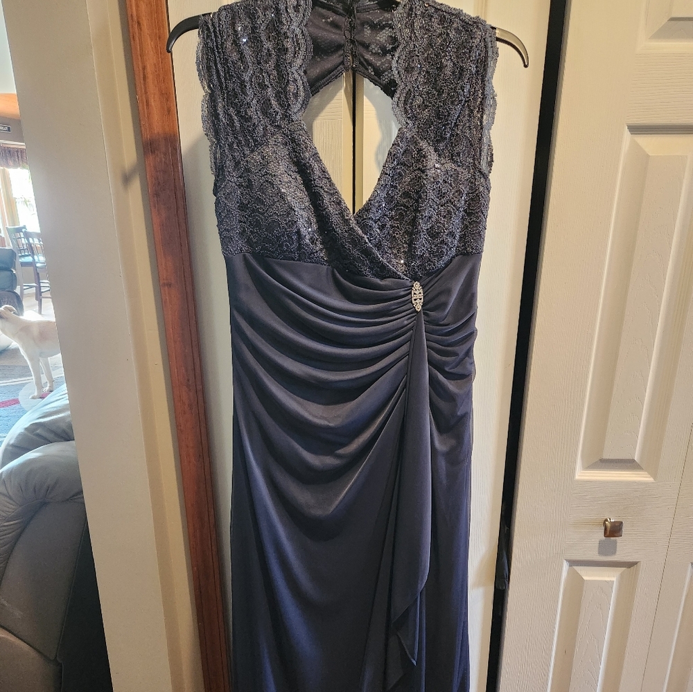 Dress - Picture 2 of 2